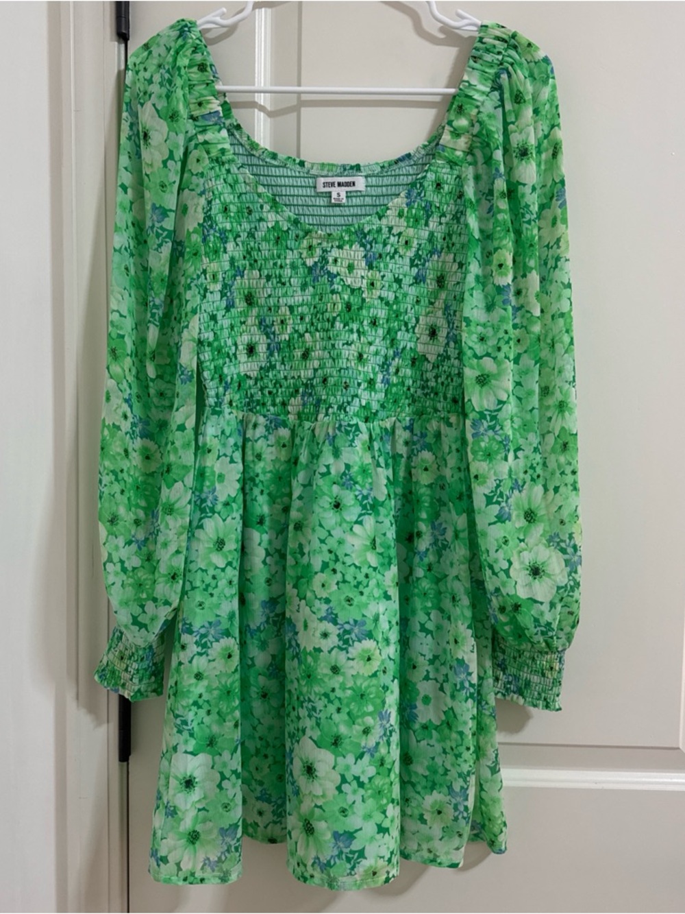Steve Madden Green Floral Long Sleeve Smocked Mini Dress